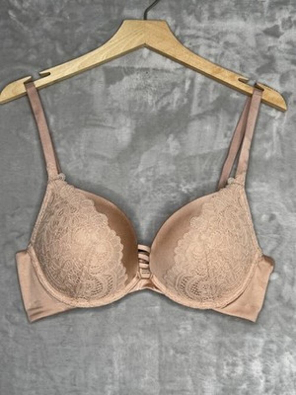Soma Bra Womens 36D Beige Stunning Push Up Lace Padded Underwire Strappy